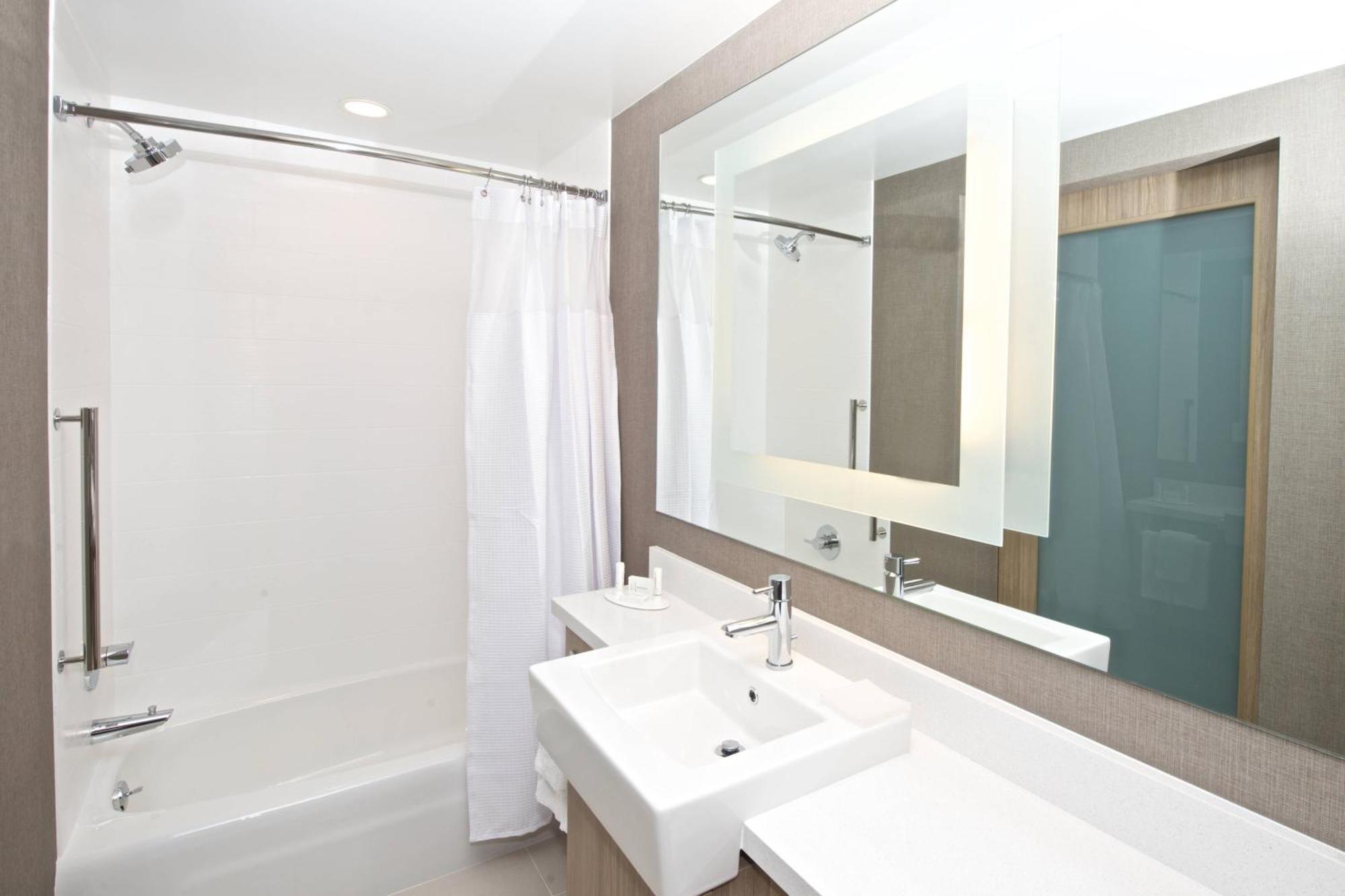 Springhill Suites By Marriott Seattle Issaquah Exterior photo